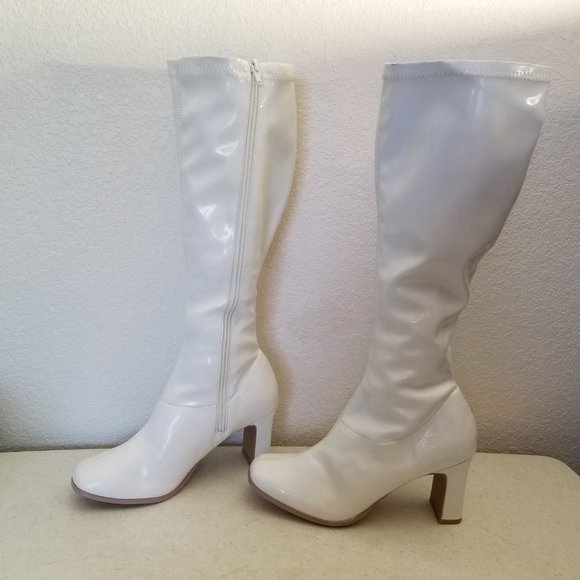 Funtatsma GoGo Boot White 6 Stretch Patent 3" Heel - Picture 3 of 7